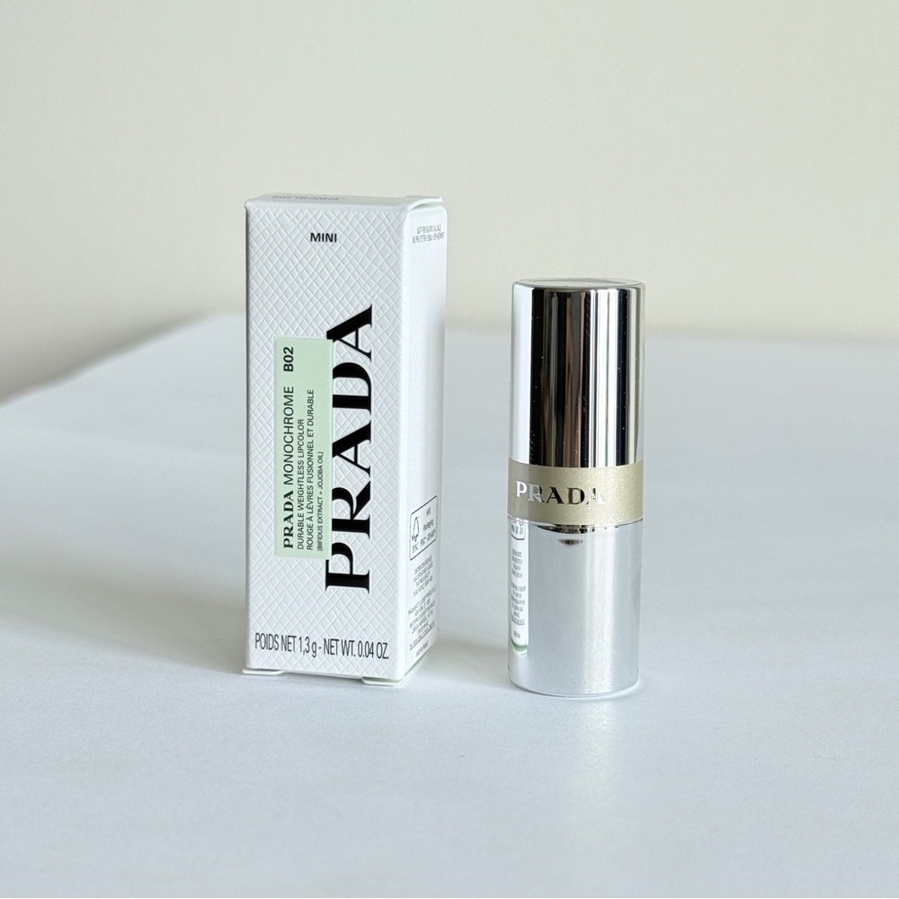 Prada Monochrome Hyper Matte Lipstick mini B02
